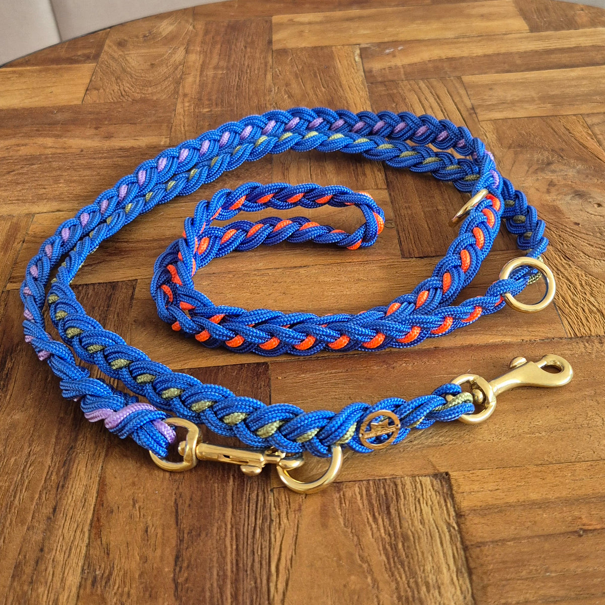 Paracord Flechtleine "Blau-Rainbow"